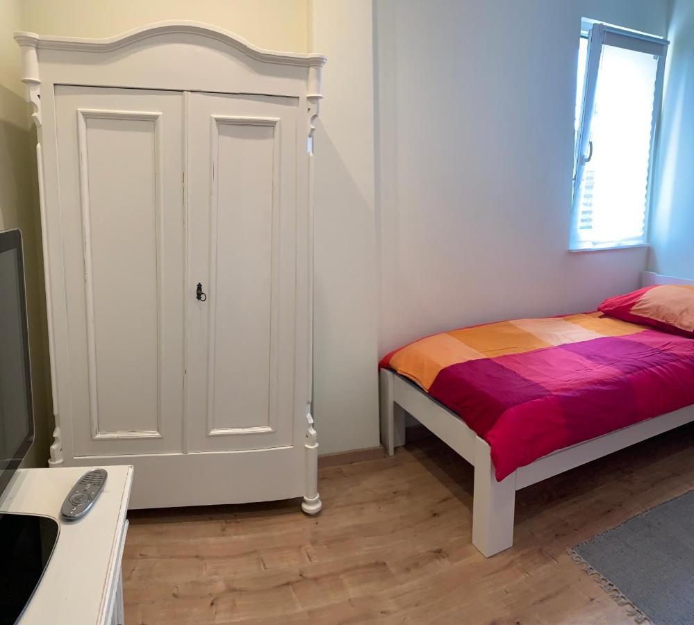 Die Senfbude - Wunderschoene Apartments Fuer 4 Personen Mit Terrasse & Stellplatz Лейпциг Экстерьер фото
